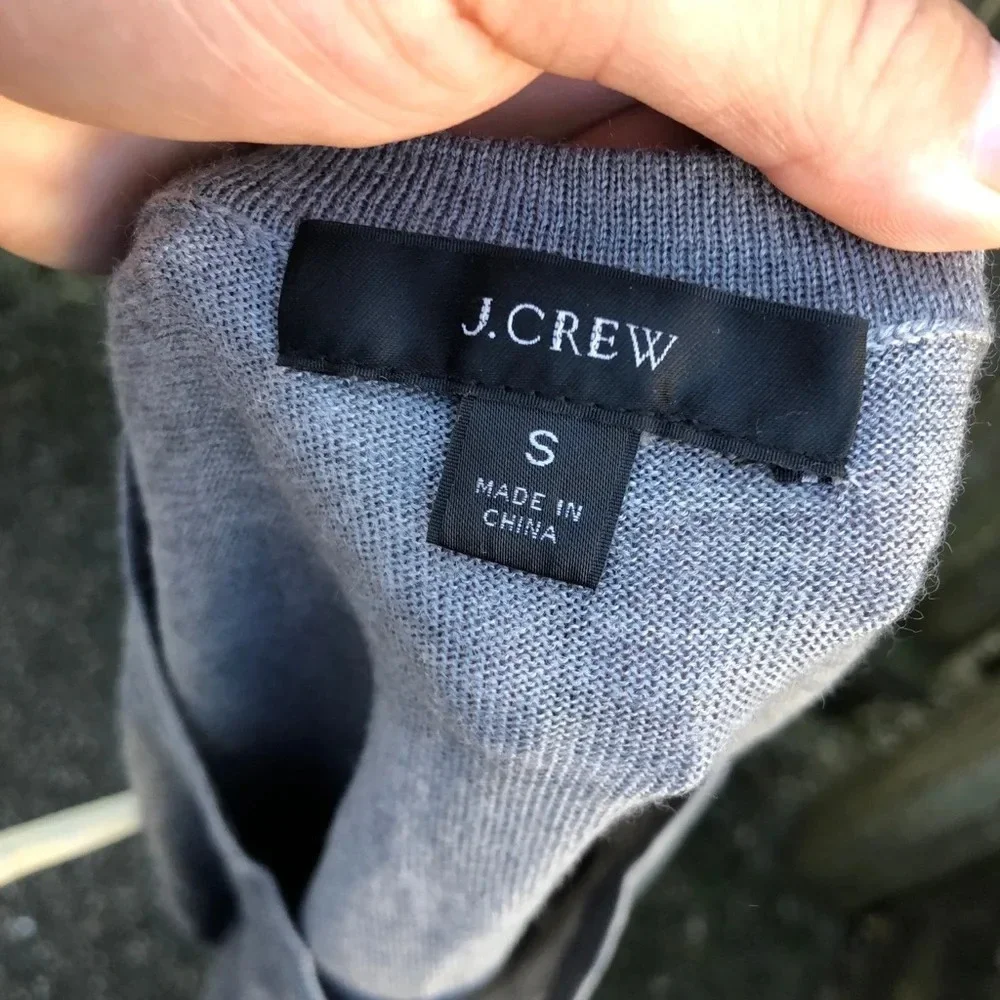 J.CREW GRAY MERINO WOOL CLASSIC CREWNECK SWEATER